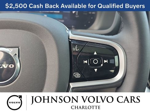 New 2026 Volvo XC90 T8 Plus w/ Protection Package Premier image 20
