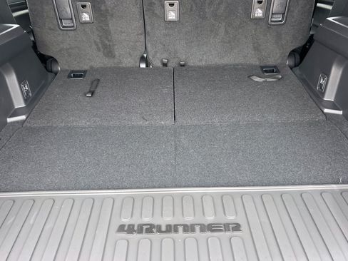 New 2026 Toyota 4Runner SR5 AWD/4WD image 14