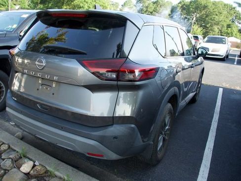 Used 2022 Nissan Rogue Sport S FWD image 6