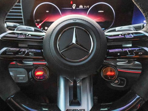 Used 2024 Mercedes-Benz GLS 63 AMG 4MATIC image 30