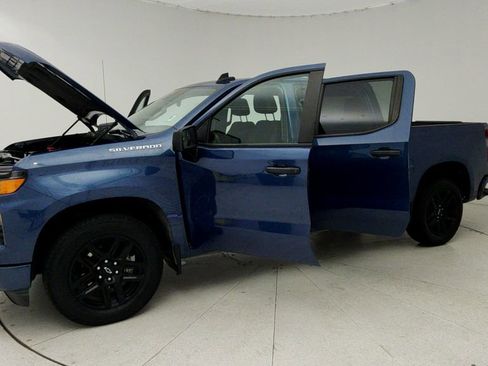 Used 2024 Chevrolet Silverado 1500 Custom RWD image 11