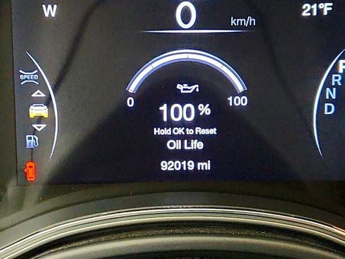 Used 2018 Jeep Grand Cherokee Altitude image 16