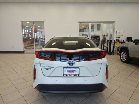 Used 2019 Toyota Prius Prime Advanced image 5