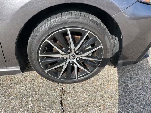 Used 2023 Toyota Camry SE image 7