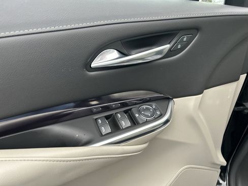 Used 2022 Cadillac XT4 Luxury w/ Cold Weather Package image 20