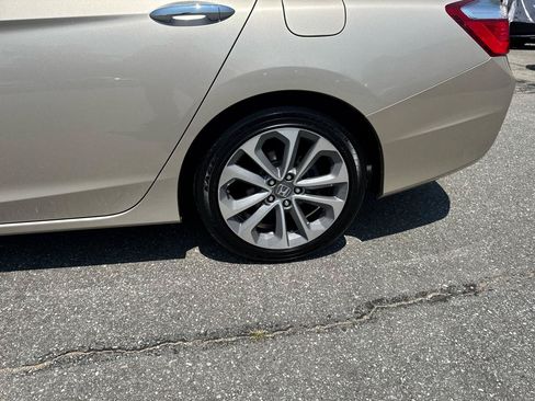 Used 2014 Honda Accord Sport image 17
