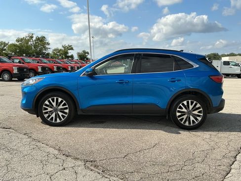 Used 2020 Ford Escape Titanium AWD/4WD image 2