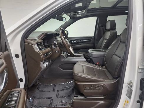Used 2023 GMC Yukon Denali AWD/4WD image 12