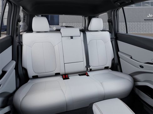 New 2026 Jeep Cherokee Limited image 30