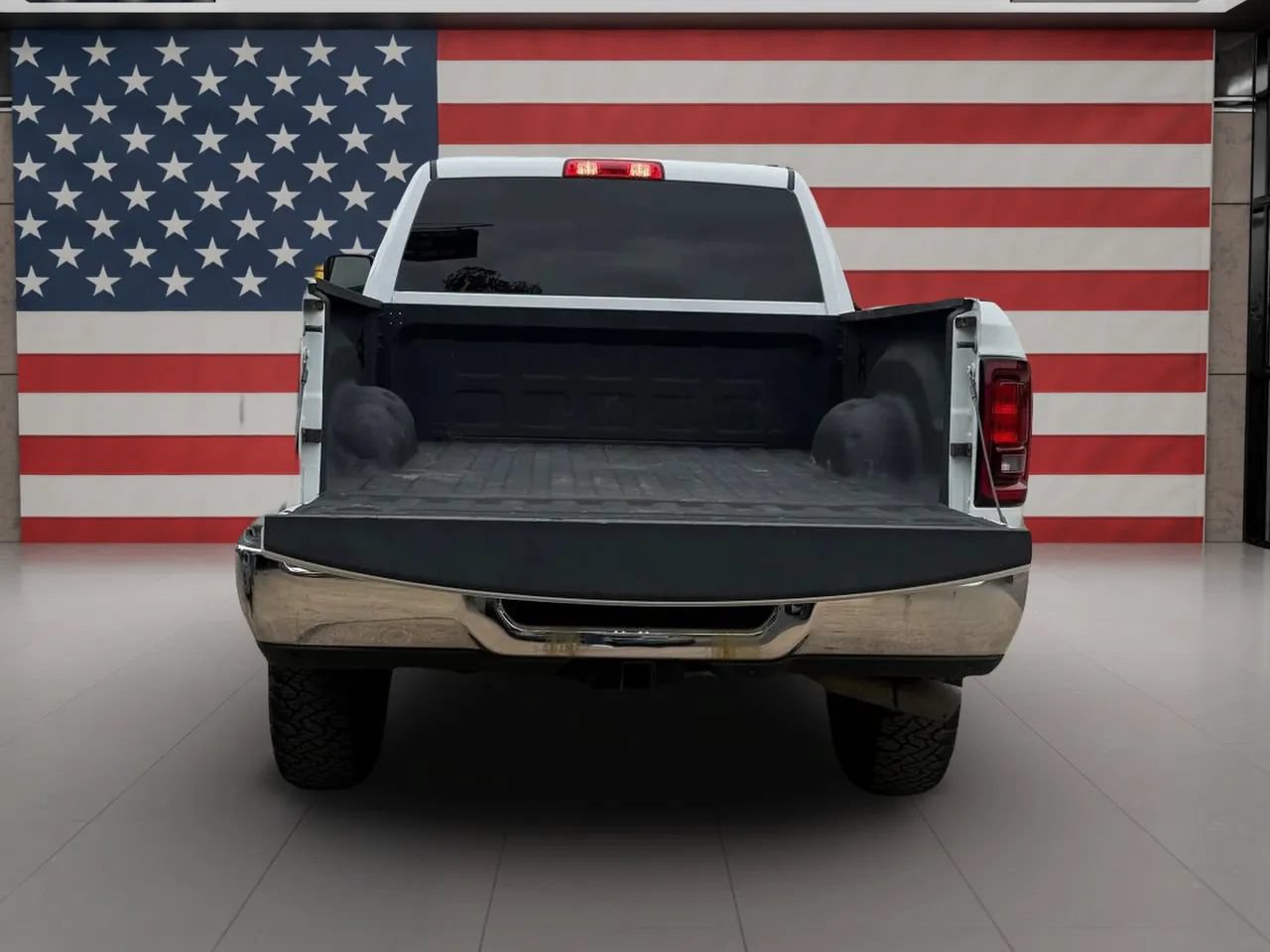 Used 2025 RAM 2500 Big Horn AWD/4WD image 5