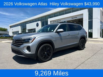 Used 2026 Volkswagen Atlas SE w/ Black Wheel Package