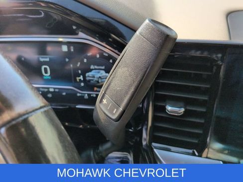 Used 2022 Chevrolet Silverado 1500 LT AWD/4WD image 16
