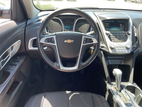 Used 2015 Chevrolet Equinox LT FWD image 12