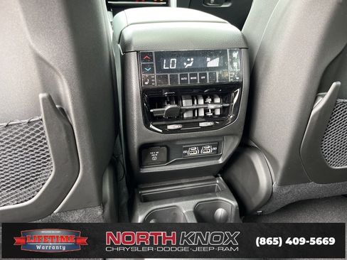 New 2025 Jeep Grand Cherokee L Limited w/ Luxury Tech Group II image 20