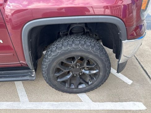 Used 2015 GMC Sierra 1500 SLE w/ SLE Value Package AWD/4WD image 4