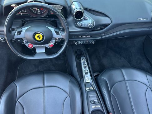 Used 2022 Ferrari F8 Tributo RWD image 6