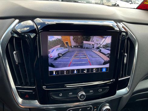 Certified 2023 Chevrolet Traverse RS FWD image 21