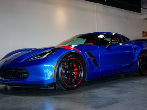 Used 2019 Chevrolet Corvette Grand Sport RWD image 3