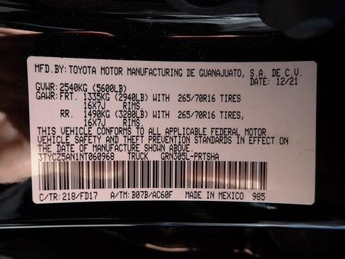 Certified 2022 Toyota Tacoma TRD Off-Road image 13