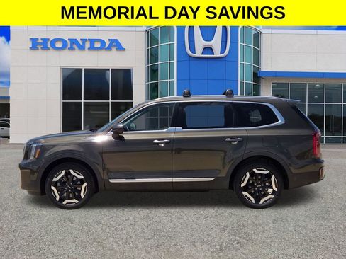 Used 2025 Kia Telluride S AWD/4WD image 6