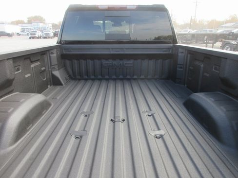 New 2026 GMC Sierra 3500 SLT image 7