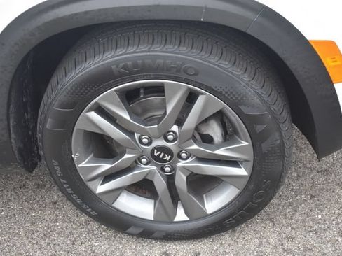 Certified 2021 Kia Seltos S FWD image 11