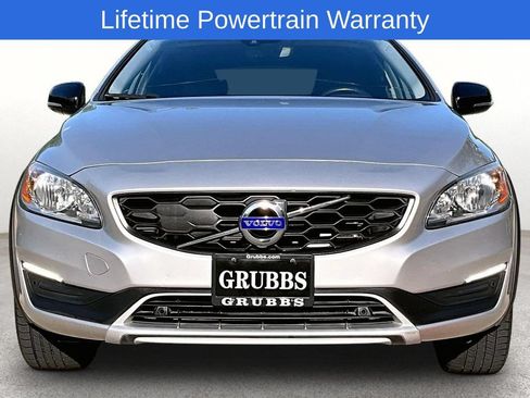 Used 2018 Volvo V60 T5 Cross Country AWD/4WD image 4