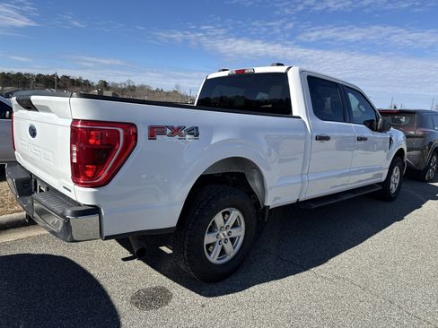 Used 2022 Ford F150 XLT w/ Equipment Group 301A Mid image 9