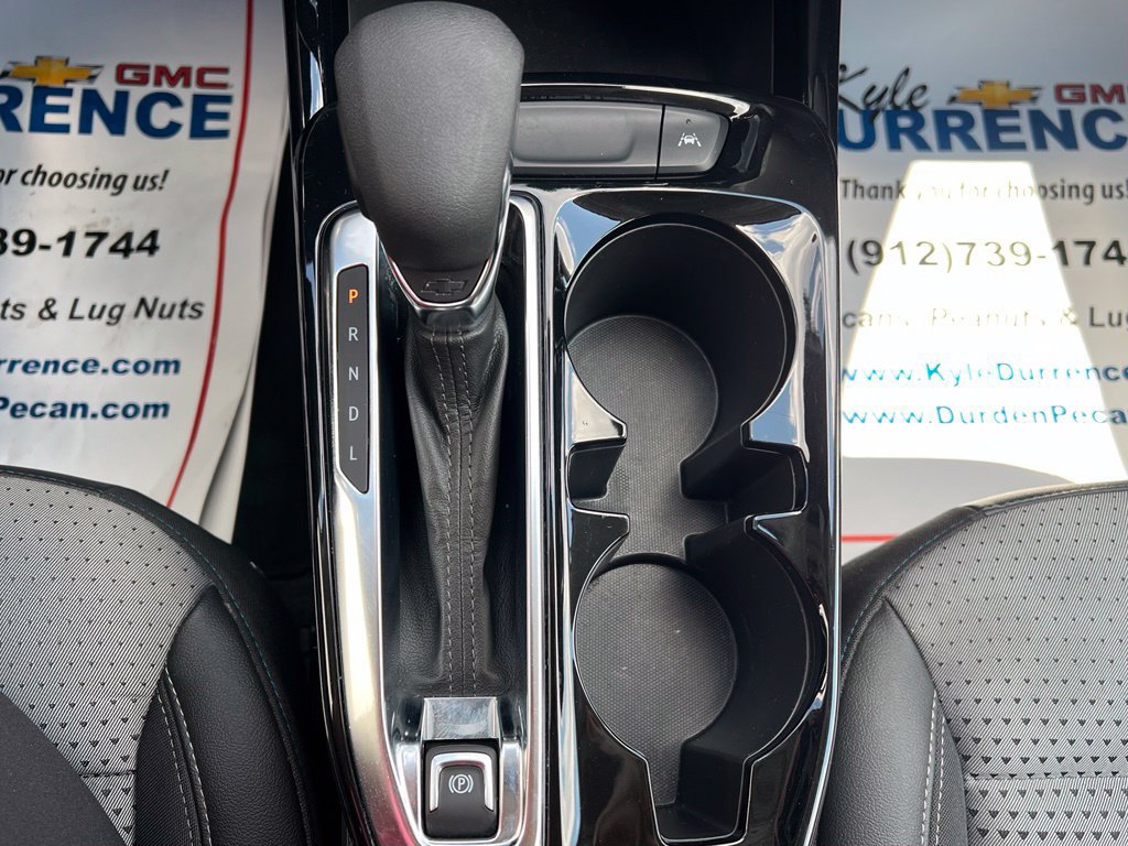 Used 2025 Chevrolet Trax LT FWD image 16