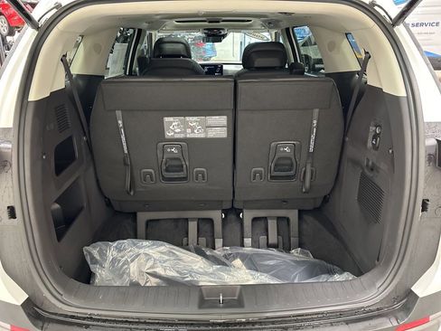 New 2026 Kia Carnival SX Prestige FWD image 36