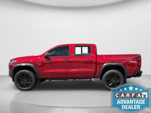 Used 2025 Chevrolet Colorado Trail Boss AWD/4WD image 2