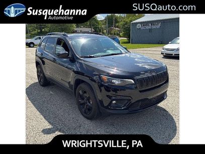 Used 2023 Jeep Cherokee Altitude Lux