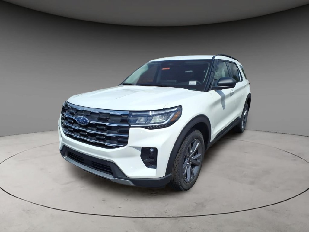 New 2026 Ford Explorer Active w/ Active Comfort Package AWD/4WD image 2