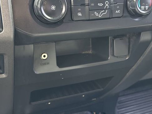 Used 2019 Ford F250 XL w/ Power Equipment Group AWD/4WD image 17