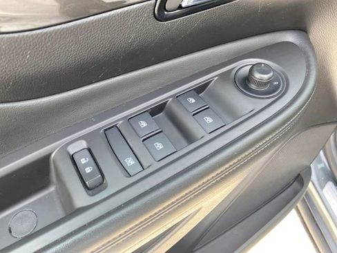 Certified 2017 Buick Encore Essence image 16