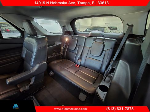 Used 2020 Ford Explorer XLT w/ Equipment Group 202A AWD/4WD image 36