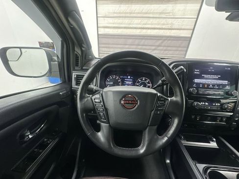 Used 2023 Nissan Titan PRO-4X w/ Pro-4x Convenience Package image 13