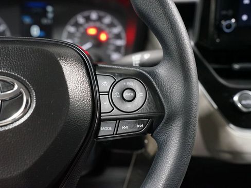 Certified 2025 Toyota Corolla LE FWD image 13