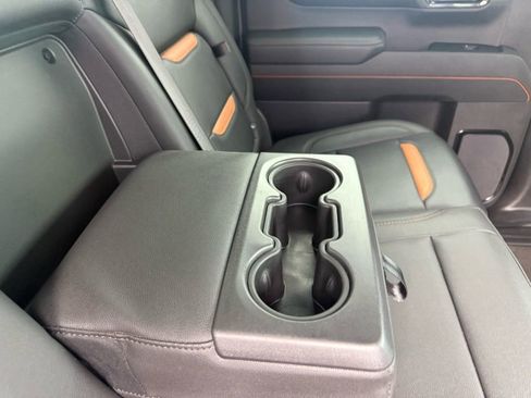 Used 2023 GMC Sierra 1500 AT4 w/ Technology Package image 24