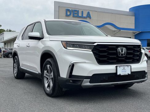 Certified 2025 Honda Pilot EX-L image 3