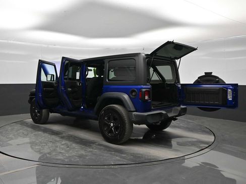 Used 2019 Jeep Wrangler Unlimited Sport S AWD/4WD image 44