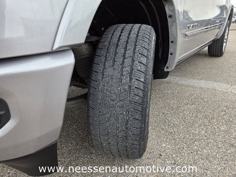 Used 2024 RAM 1500 Limited image 10