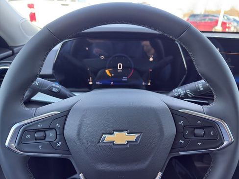 New 2026 Chevrolet Trax LT w/ Sunroof Package image 18