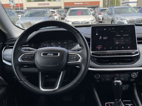 Used 2022 Jeep Compass Latitude AWD/4WD image 26