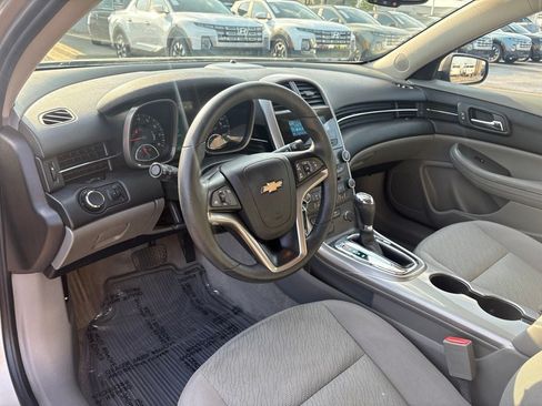 Used 2013 Chevrolet Malibu LS FWD image 13