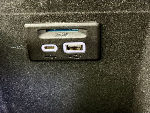 Used 2020 Cadillac XT6 Premium Luxury image 17