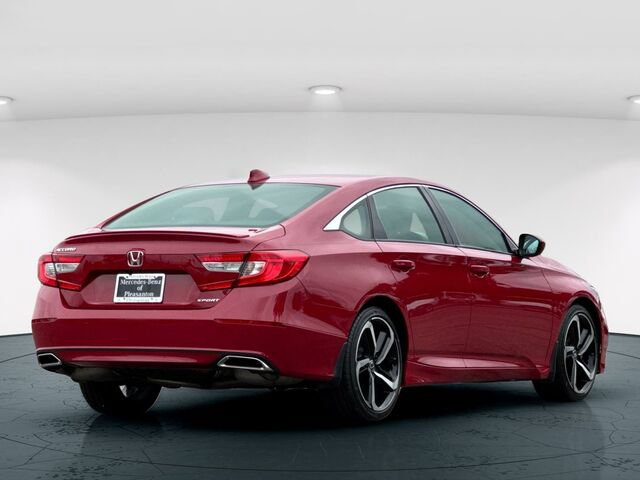 Used 2018 Honda Accord Sport image 6