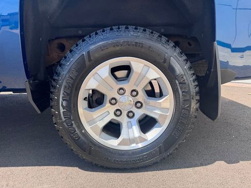 Used 2018 Chevrolet Silverado 1500 LT w/ All Star Edition AWD/4WD image 34