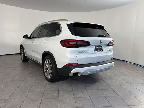 Used 2023 BMW X5 xDrive45e w/ Executive Package AWD/4WD image 3