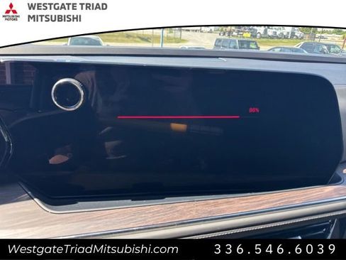 Used 2025 Chevrolet Suburban Z71 AWD/4WD image 7